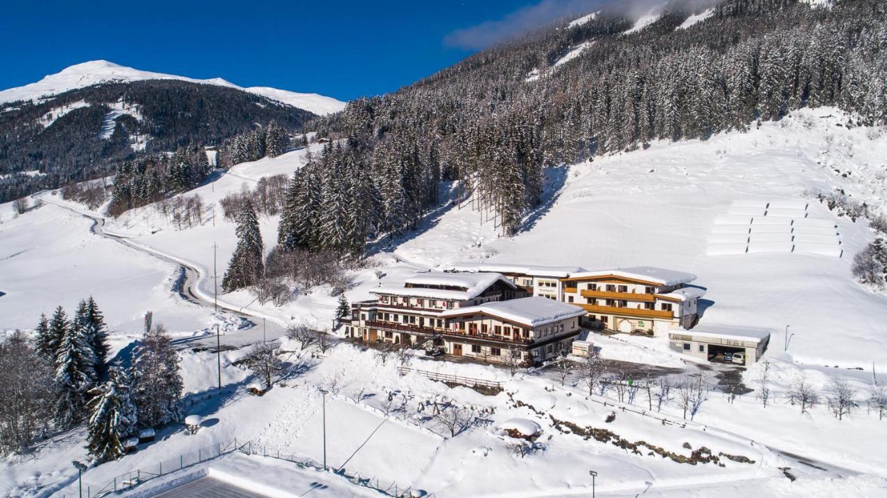 Jugend- Und Familienhotel Venedigerhof Neukirchen am Großvenediger Buitenkant foto