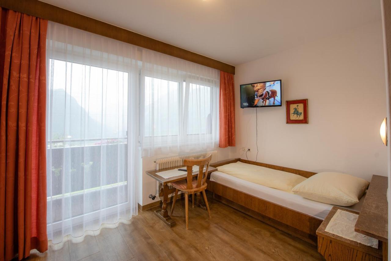 Jugend- Und Familienhotel Venedigerhof Neukirchen am Großvenediger Buitenkant foto
