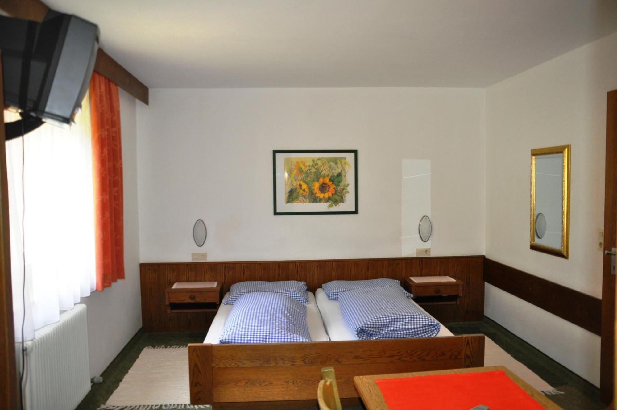 Jugend- Und Familienhotel Venedigerhof Neukirchen am Großvenediger Buitenkant foto