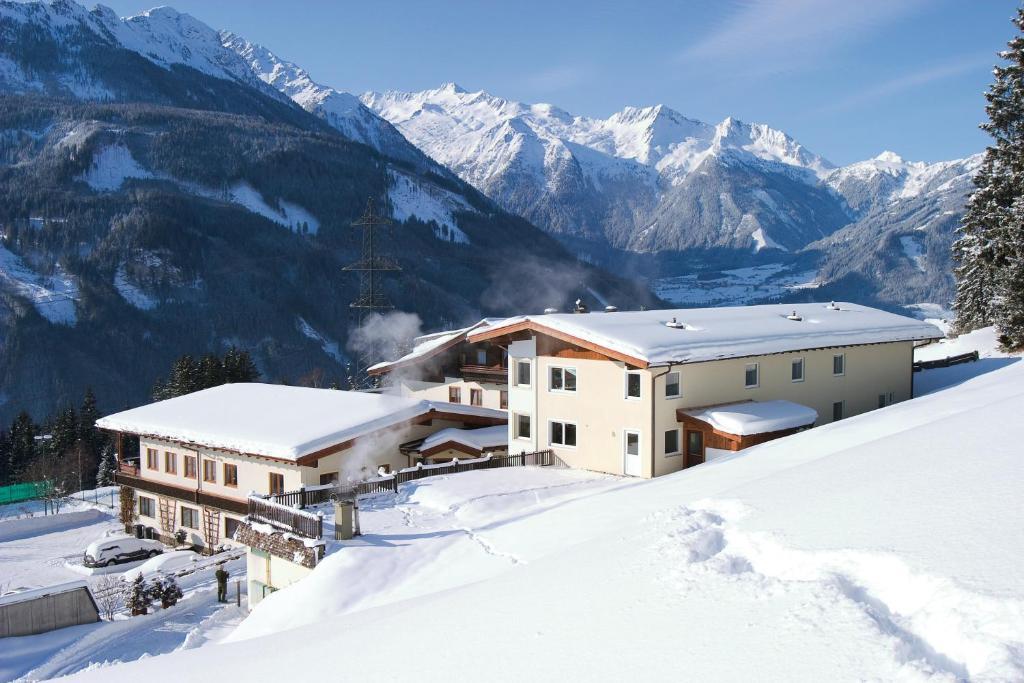 Jugend- Und Familienhotel Venedigerhof Neukirchen am Großvenediger Buitenkant foto