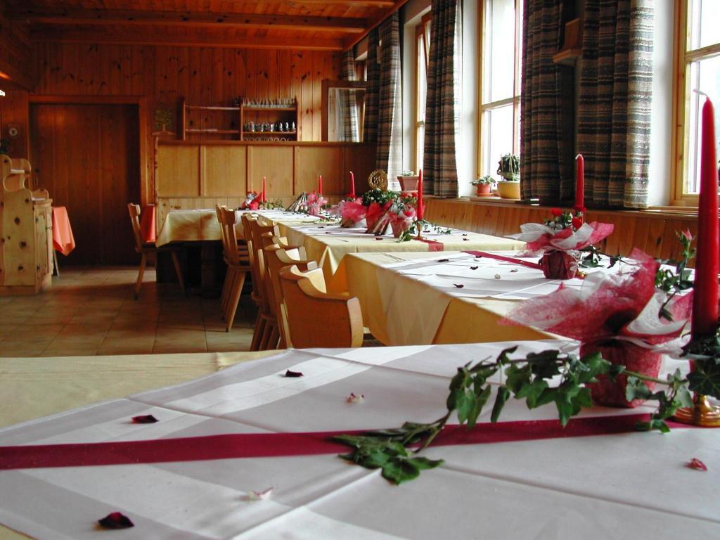 Jugend- Und Familienhotel Venedigerhof Neukirchen am Großvenediger Buitenkant foto